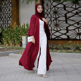 Die "Flora" Frühlingsabaya: Atemberaubender Kaftan im marokkanischen Stil und Dubai Robe mit Aufdruck