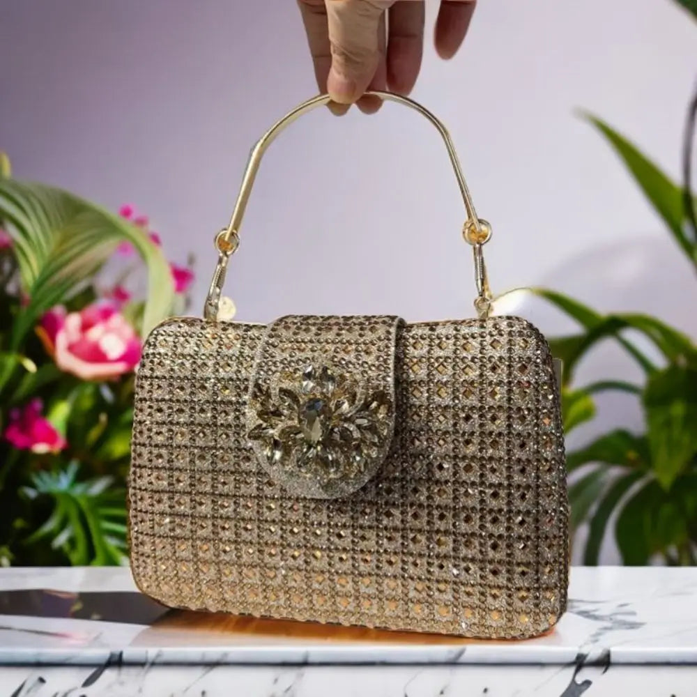 The Stellar-Glow Crystal Handbag Luxury Sparkling Diamond Clutch