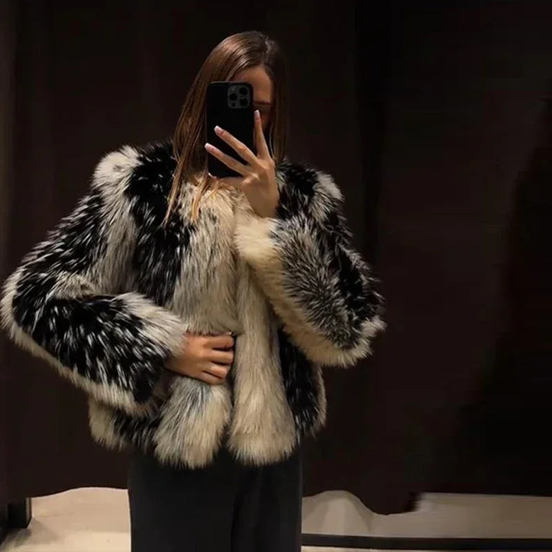 Stylish Contrast Faux Fur Women’s Coat | Elegant O-Neck Single-Breasted Jacket