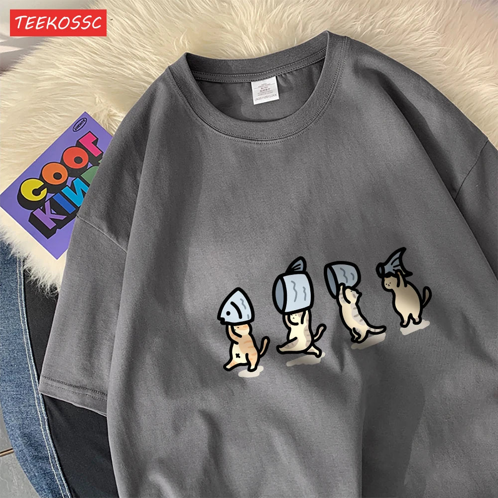 Cute Cats Holding Fish Cotton T-Shirt | Women's Funny Cartoon Graphic Tee