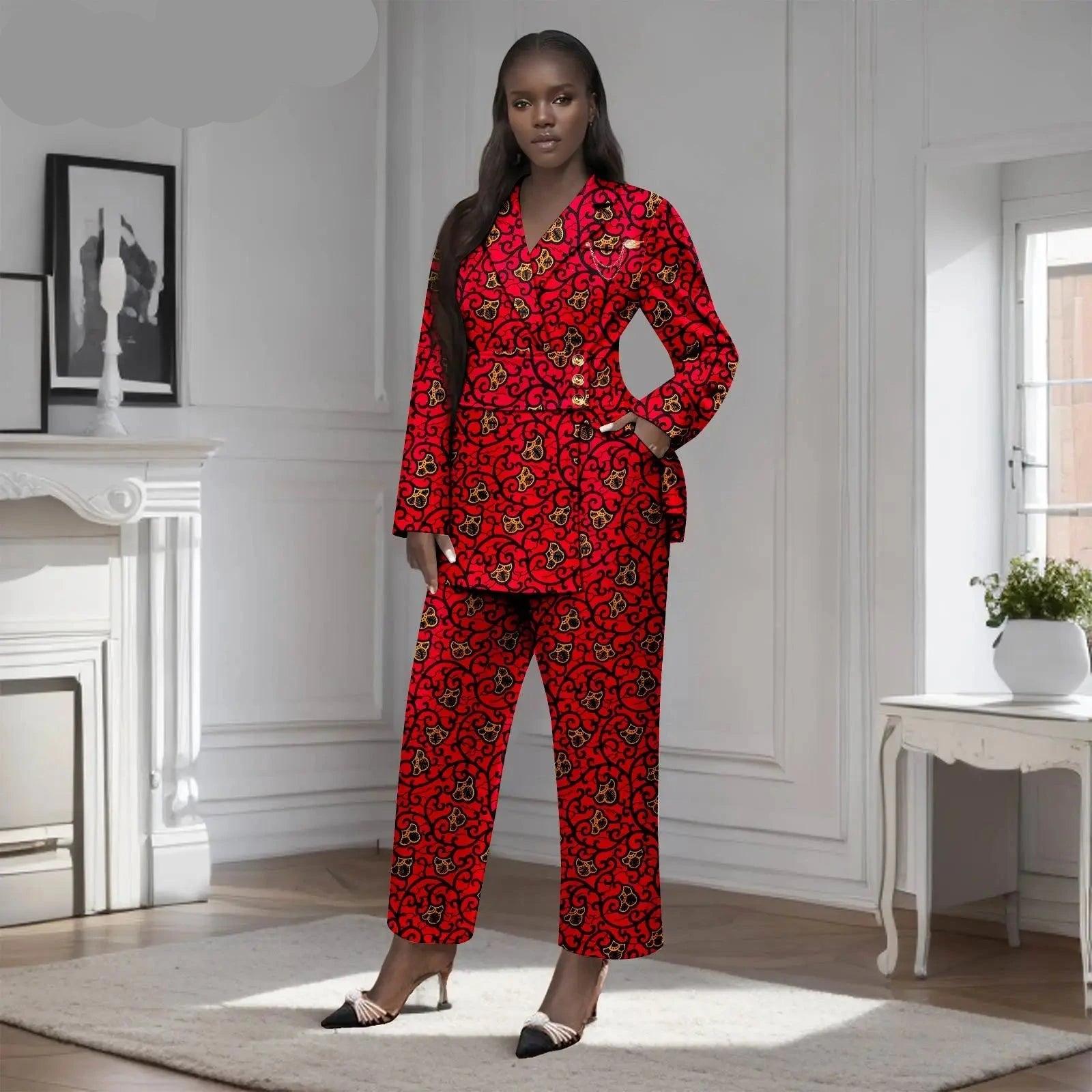 Afrikanisches zweiteiliges Set für Damen mit goldenem Knopf, Broschen-Blazer und Knöchelhose