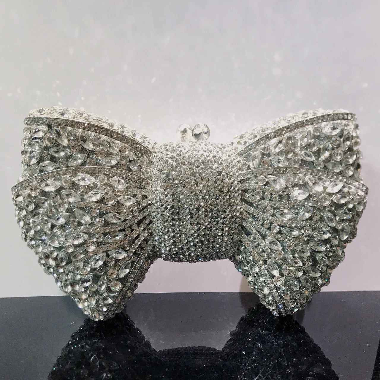 The Siren-Glow Bow Clutch Luxury Diamond-Inlaid Evening Bag