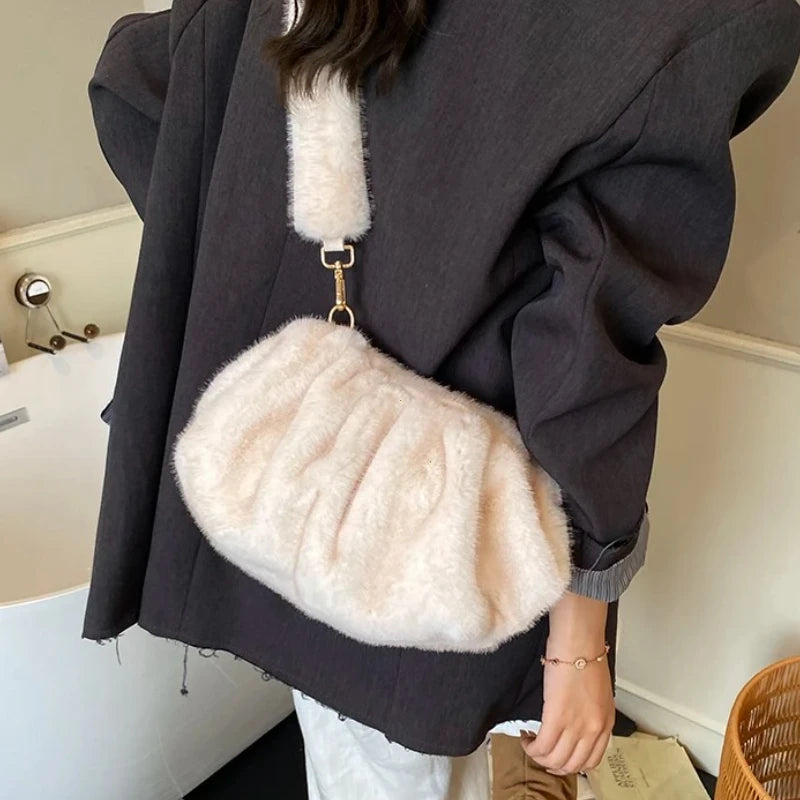 Women’s Soft Faux Fur Cloud Bag – Wrinkled Small Shoulder Bag
