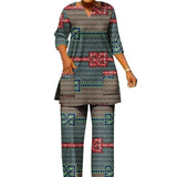 Das "Kente Luxe" Co-ord: Afrikanisch bedrucktes, lebhaftes V-Neck-Hemd & maßgeschneiderte Hose im Set