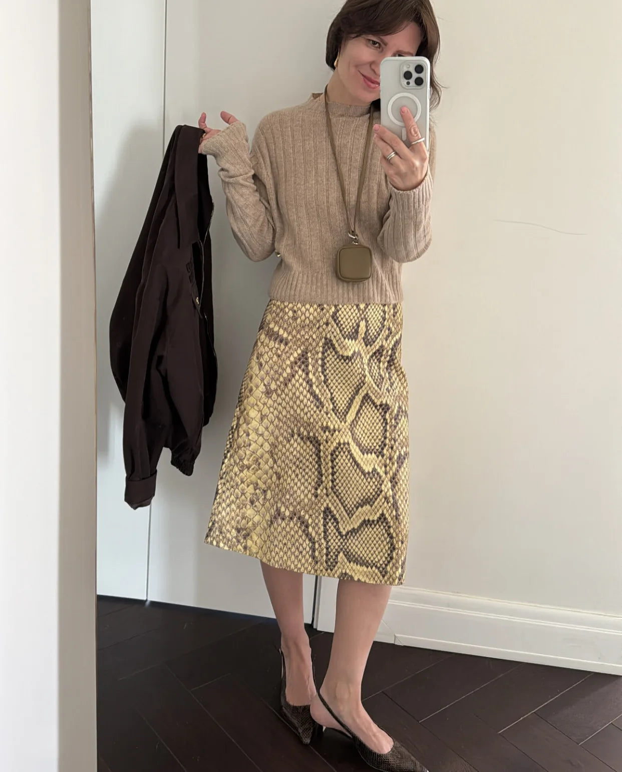 Women’s Fashion Snake Pattern Straight Skirt – High-Waist Slim Long Skirt
