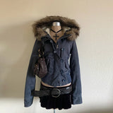 Damen Retro Parka aus Kunstpelz und Denim – Amerikanische Vintage Jeansjacke mit Kapuze