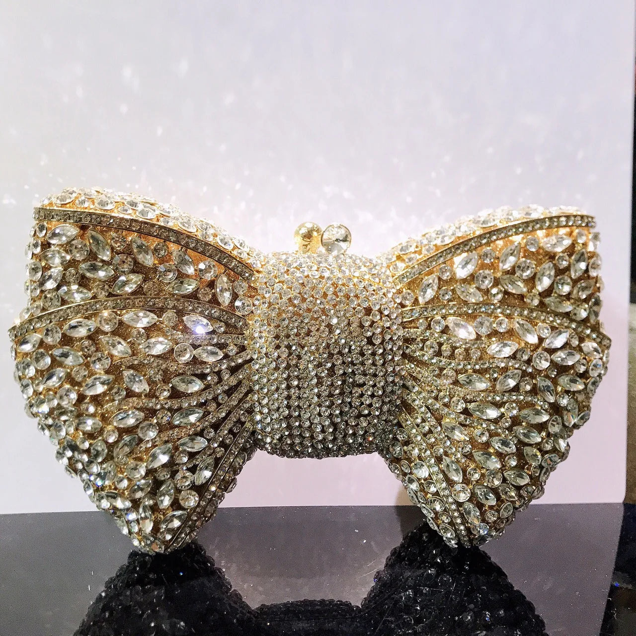 The Siren-Glow Bow Clutch Luxury Diamond-Inlaid Evening Bag