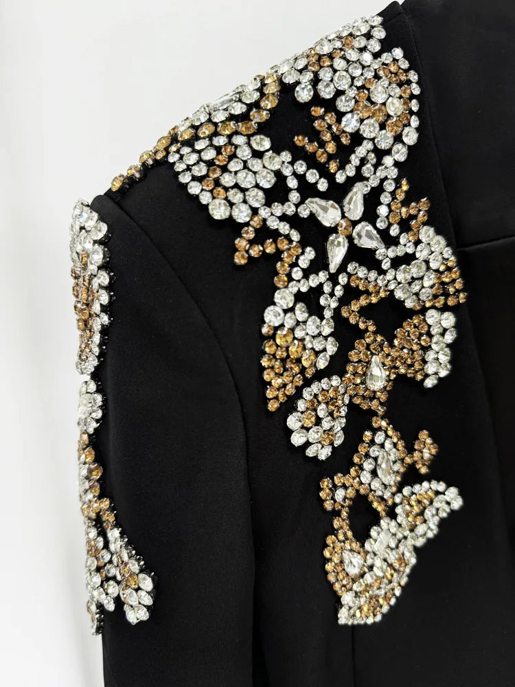 Schwarzer Designer-Anzug für Damen – Blazer mit Perlen- und Diamantbesatz am Stehkragen und weite Hose
