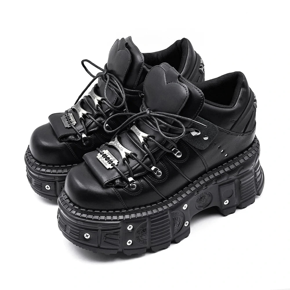 Damen Gothic Rock Ankle Boots: 6cm Plateau-Schnürstiefel mit Metallic-Akzenten