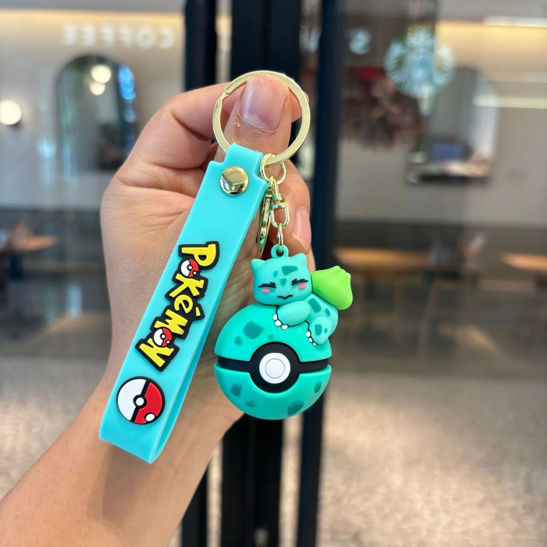 Pokémon Pokéball Schlüsselanhänger-Set mit Figuren – Pikachu, Evoli & Glumanda Schlüsselanhänger