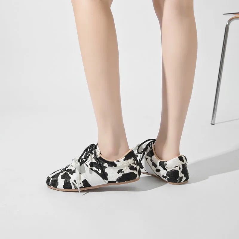 Damen-Sneakers aus echtem Leder & Rosshaar – Luxuriöse Schnürschuhe flach
