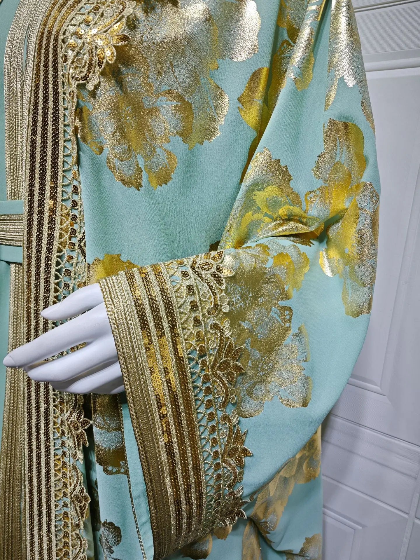 The "Emerald Heritage" Abaya – Signature Embroidered Party Jalabiya – Boutique Green Ramadan Kaftan
