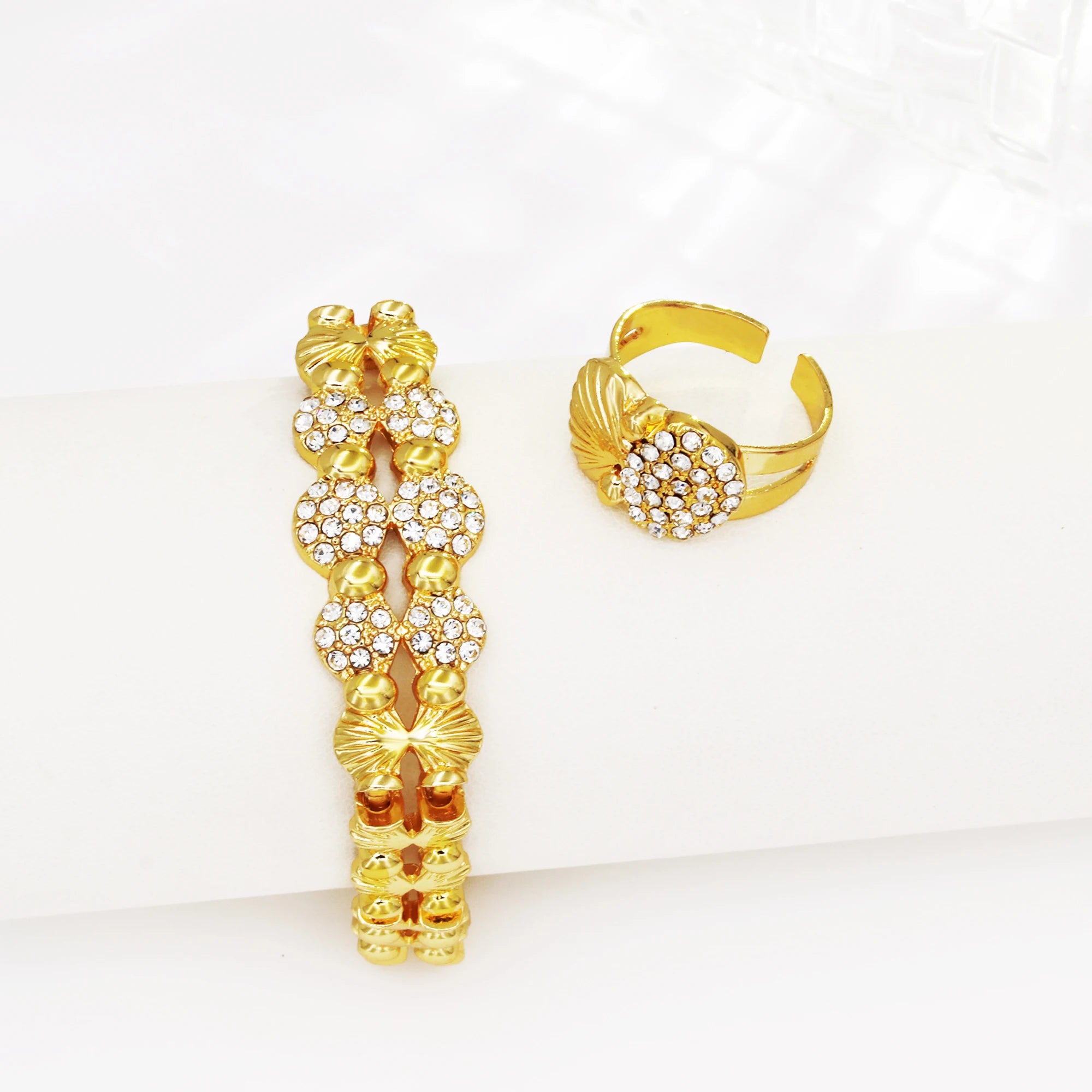 Neuestes italienisches Goldschmuck-Set für Damen – Luxuriöses afrikanisches Statement-Halskette und Ohrringe