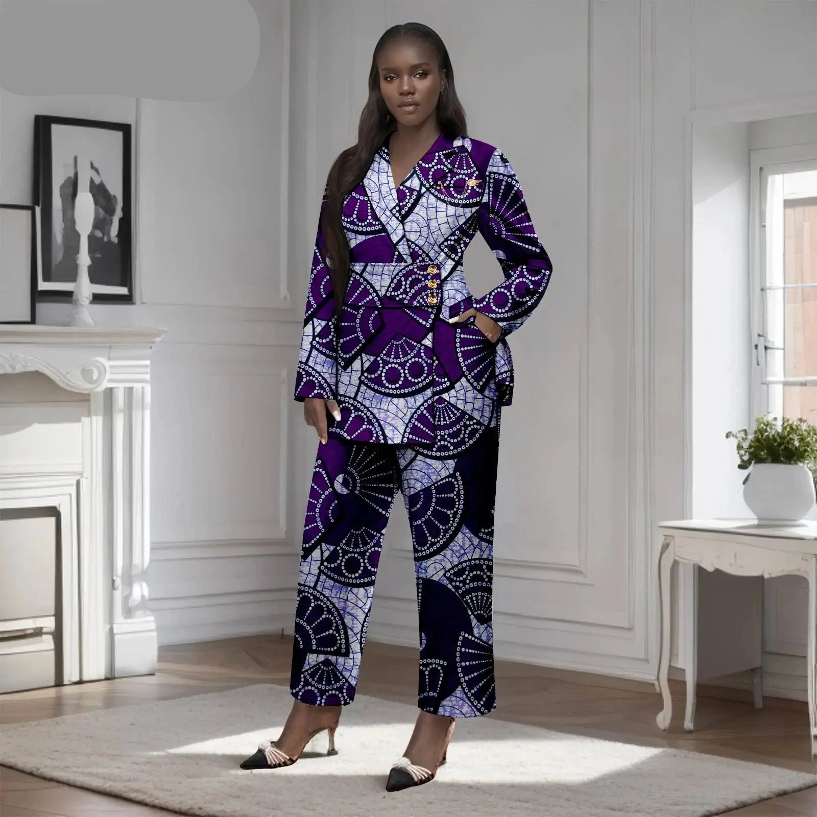 Afrikanisches zweiteiliges Set für Damen mit goldenem Knopf, Broschen-Blazer und Knöchelhose