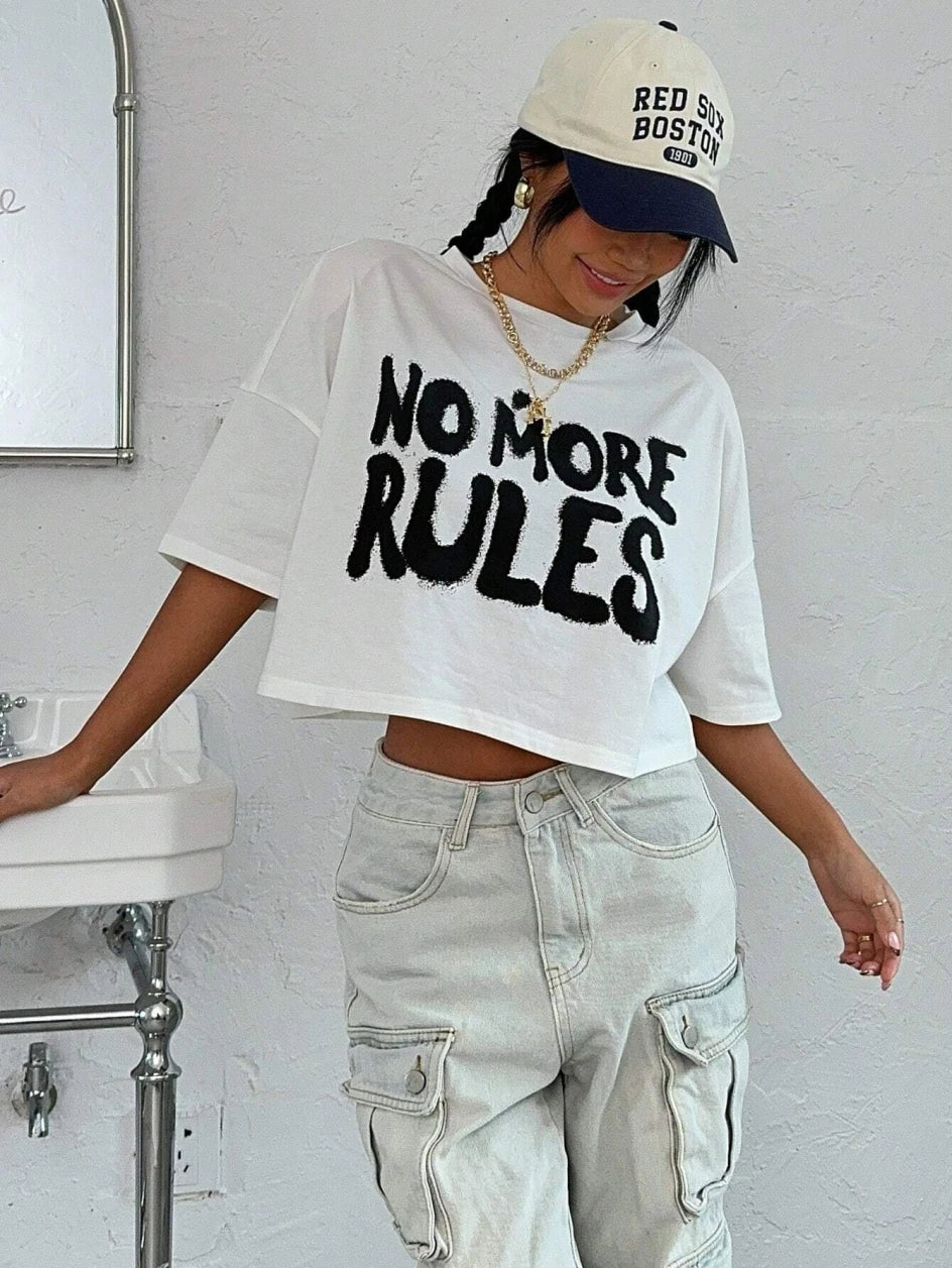Damen 100% Baumwolle Weißes Crop Top – „No More Rules“ Schriftzug O-Neck Streetwear T-Shirt