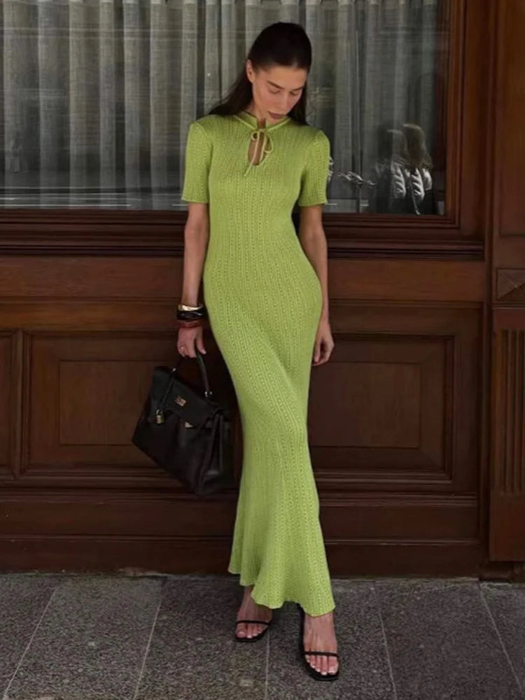Damen Kurzarm Strick Maxikleid – Schmal geschnitten, mit Cut-Outs, Retro