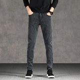 Herren hochelastische schmale Jeans – vertikal gestreifte Denim-Hose