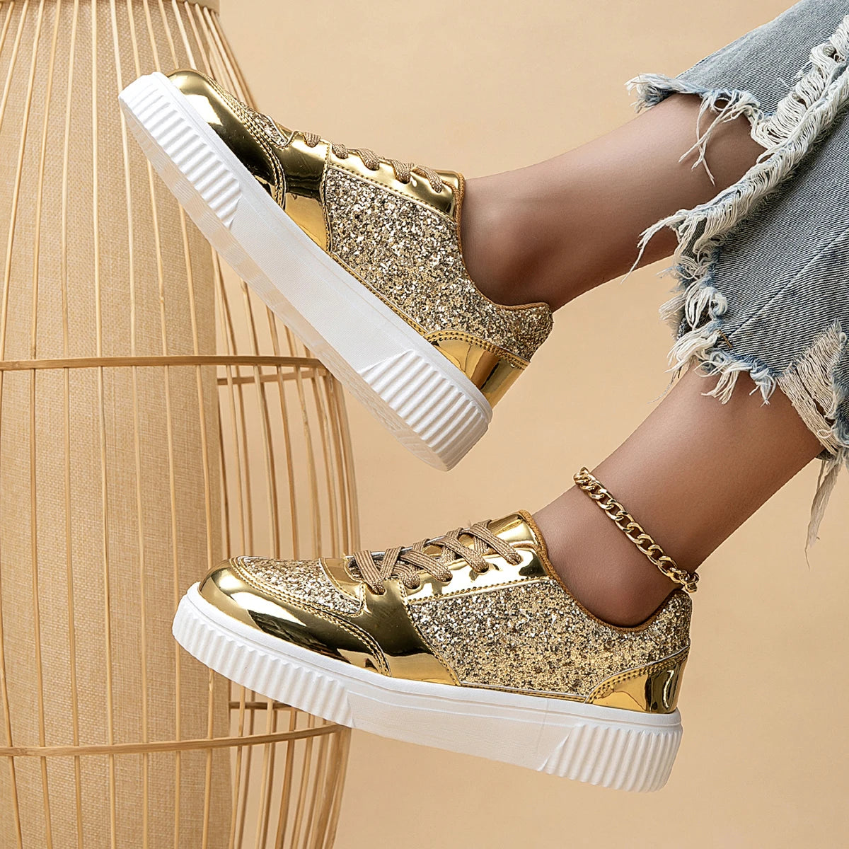 Glänzende silberne Board-Schuhe für Damen – modische atmungsaktive Mesh-Sneaker