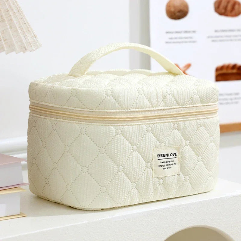 Das „Vintage-Bloom“-Trio: Stepp-Baumwoll-Kosmetiktaschen-Set