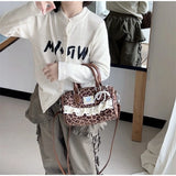 Die gepunktete koreanische Bowler Bag