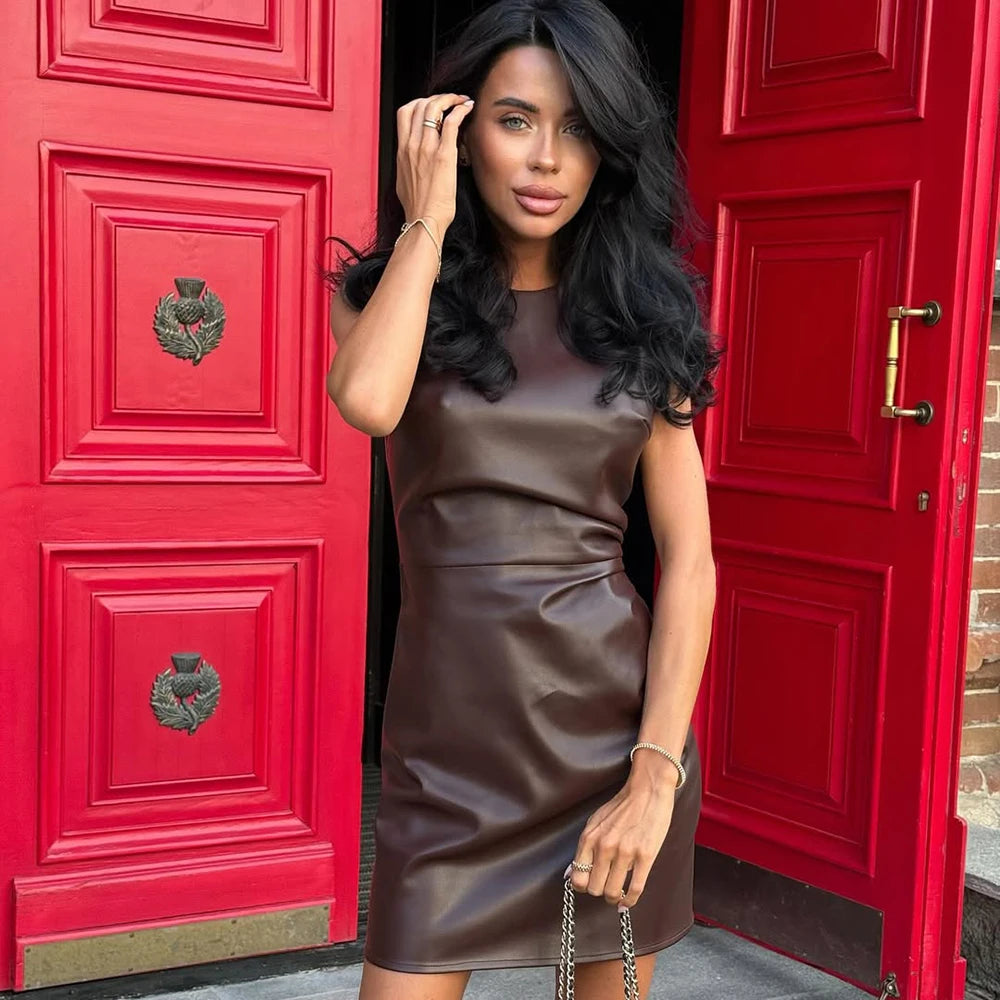 Damen enges Minikleid aus Kunstleder – Modisches kurzes Retro-Kleid mit Rundhalsausschnitt