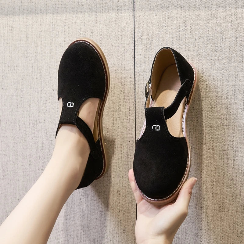 Damen Sandalen aus echtem gefrostetem Leder im Römerstil – Retro-Baotou-Flats mit Hohlmuster
