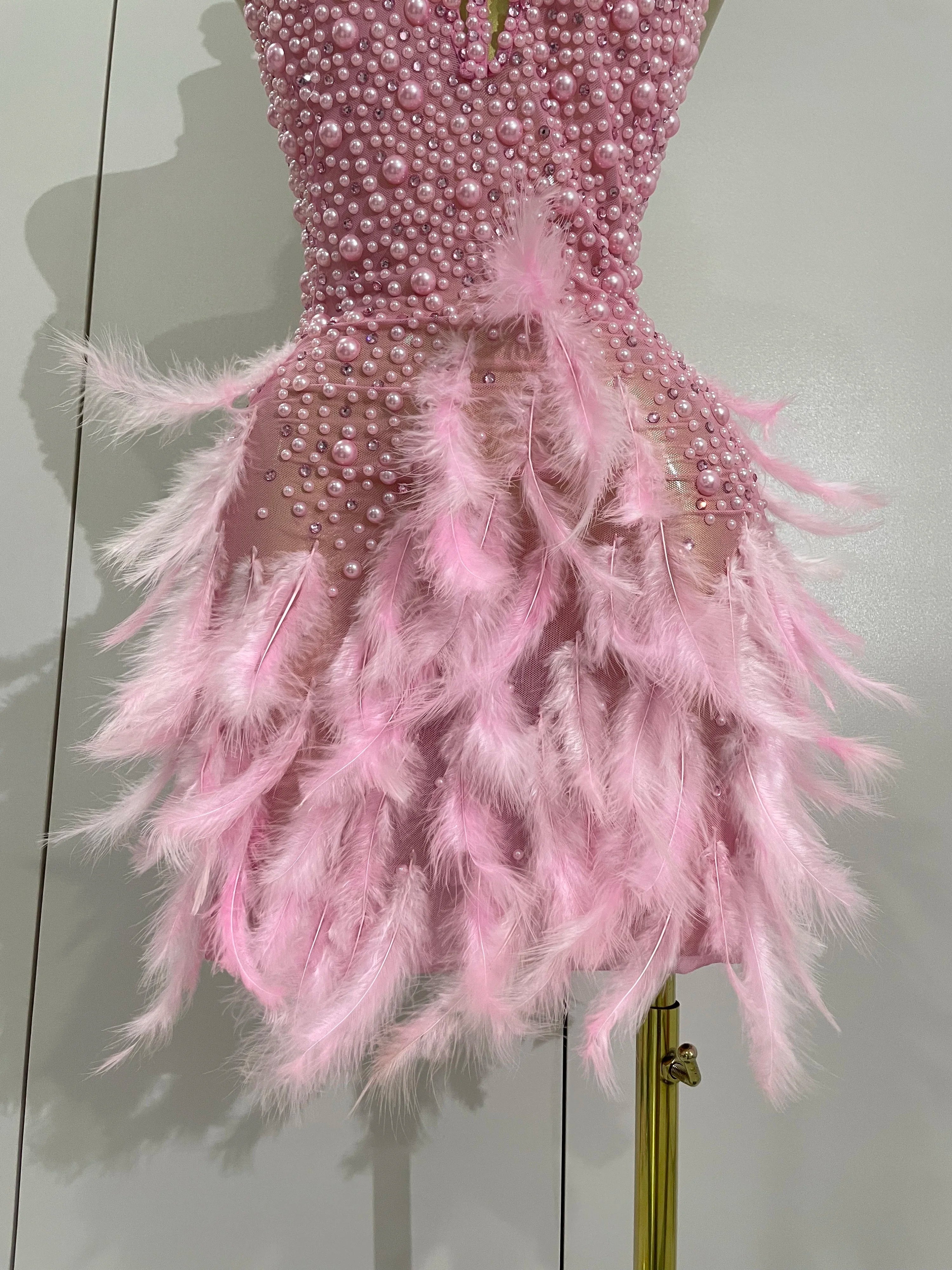 Luxury Women’s Rhinestone & Pearl Mini Dress – Sexy Feather Halter Backless Gown