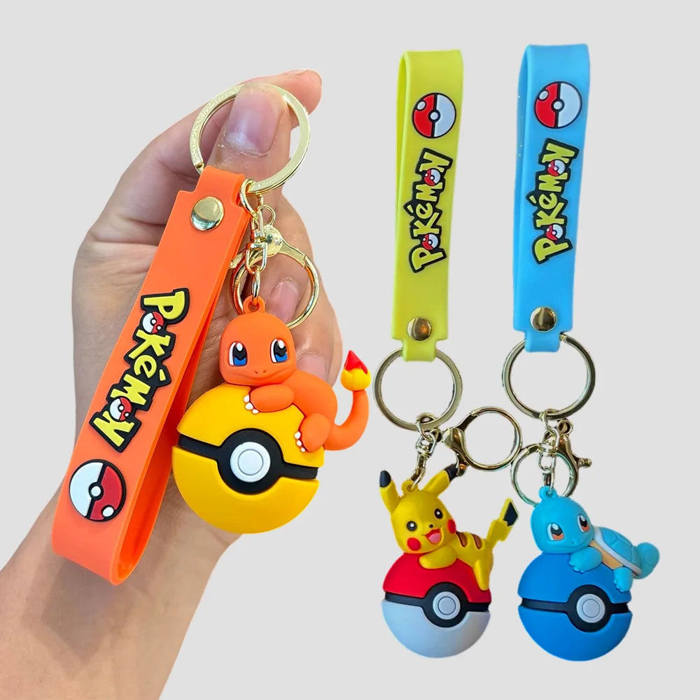 Pokémon Pokéball Schlüsselanhänger-Set mit Figuren – Pikachu, Evoli & Glumanda Schlüsselanhänger