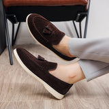 Herren Slipper aus Wildleder mit Quaste – Mokassins im klassischen britischen Stil