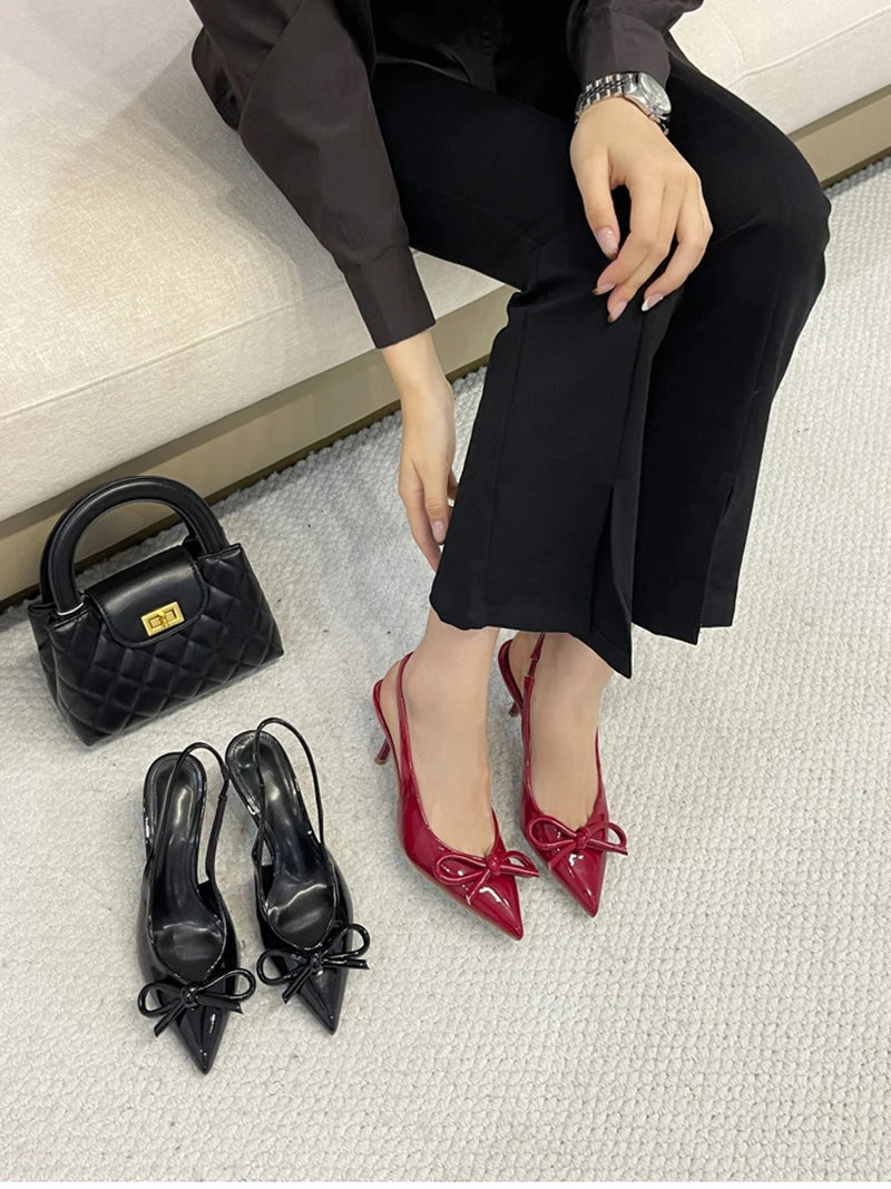 Sommer Damen Sandalen mit hohen Absätzen – Modische flache Schuhe mit Schmetterlingsknoten, Elegante Hochzeitspartyschuhe mit Absätzen