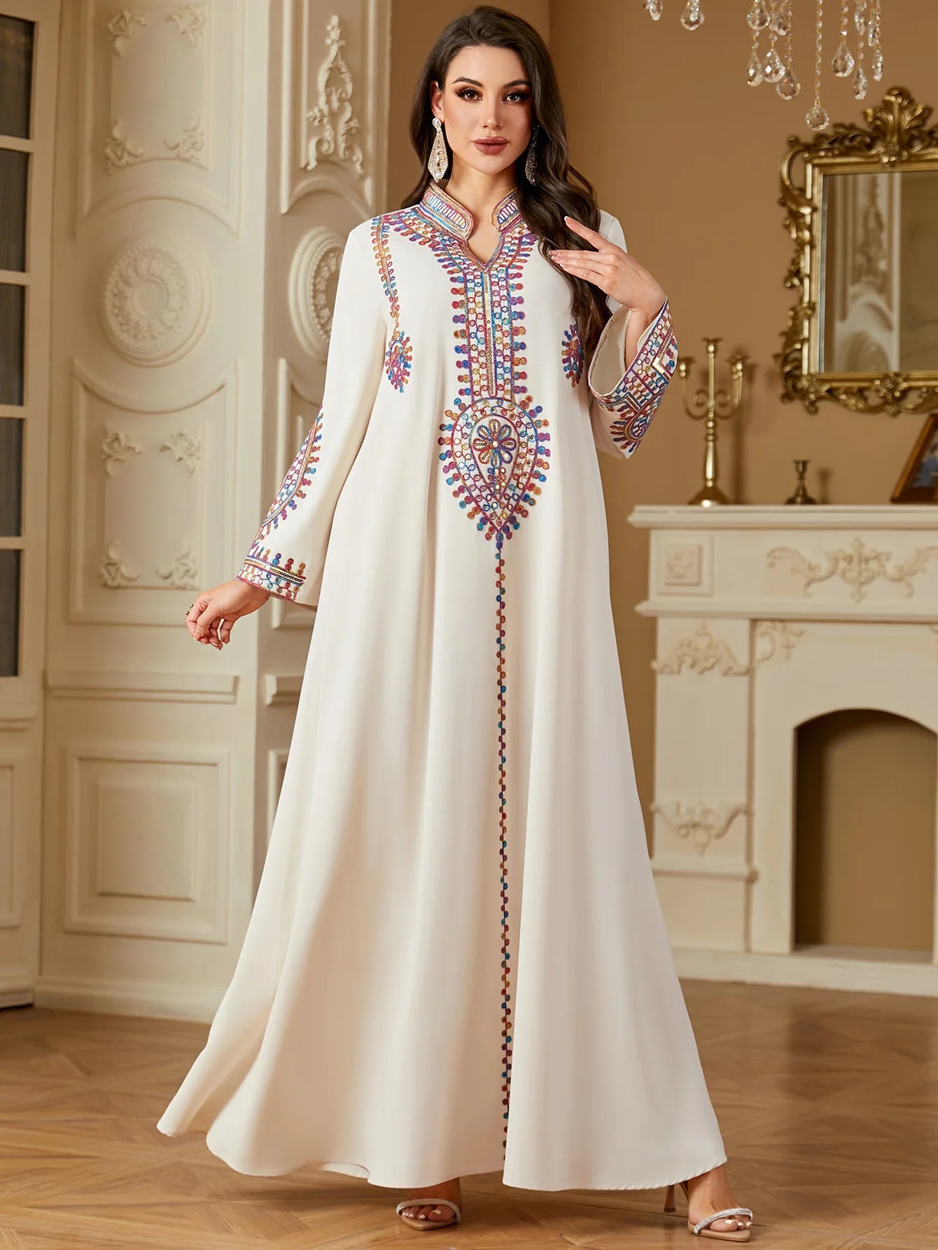 Luxuriöses muslimisches Stickerei-Kleid für Frauen | Elegante Party-Abaya und marokkanischer Kaftan