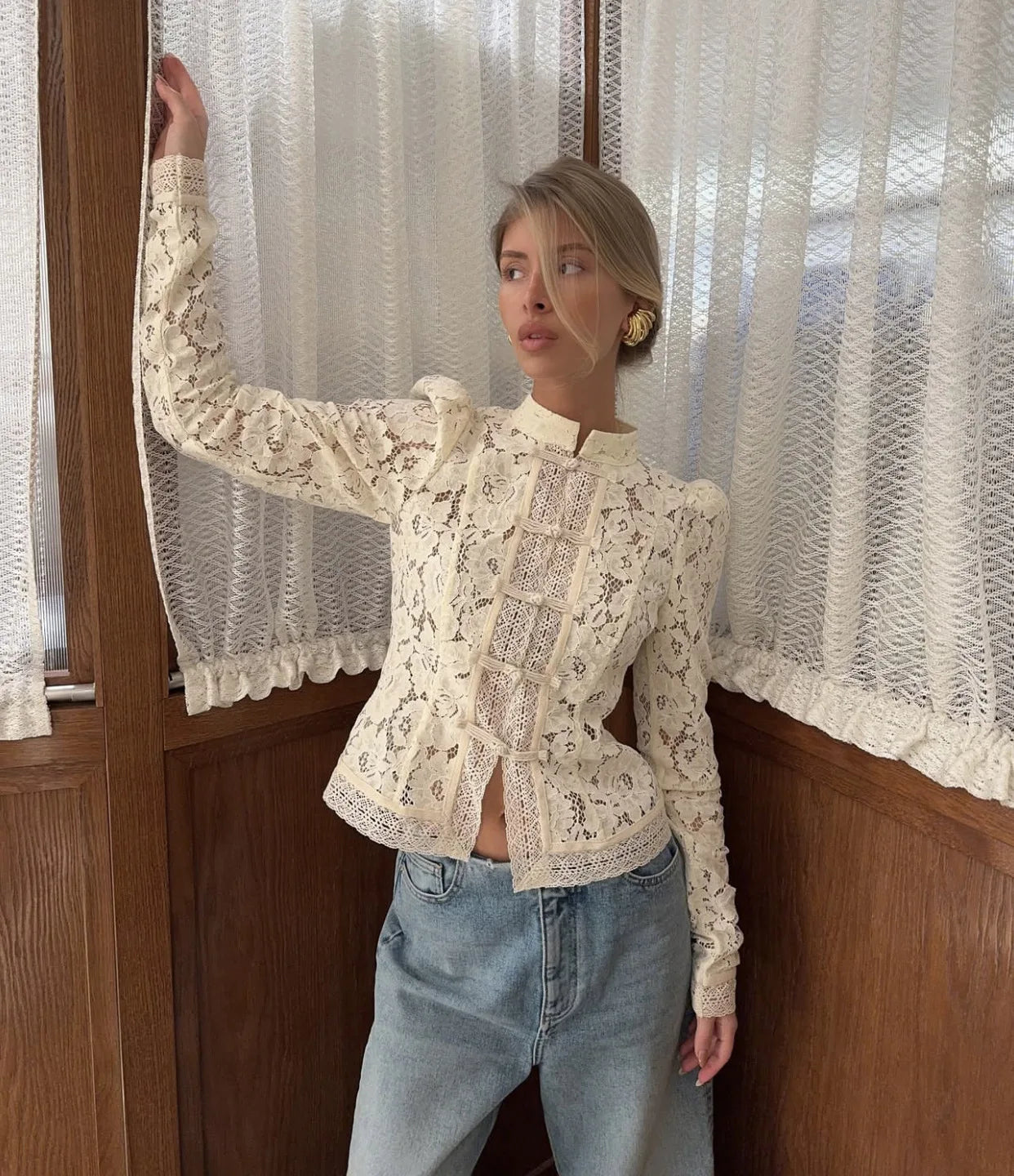 Elegant Printed Lace Hollow Out Commute Top– Women’s Vintage See-Through Summer Shirt