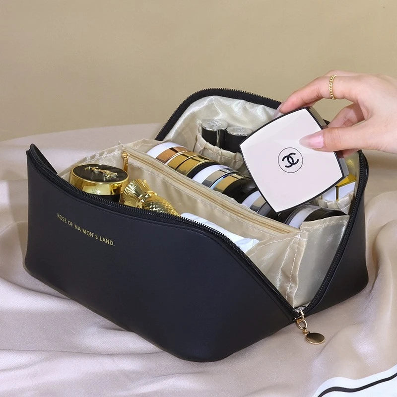 Das Reiseetui „Elite-Organizer“: Luxuriöse Make-up-Box für Damen
