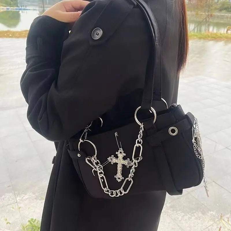 Die Cyber-Retro-Silhouette Y2K Punk Biker Bag