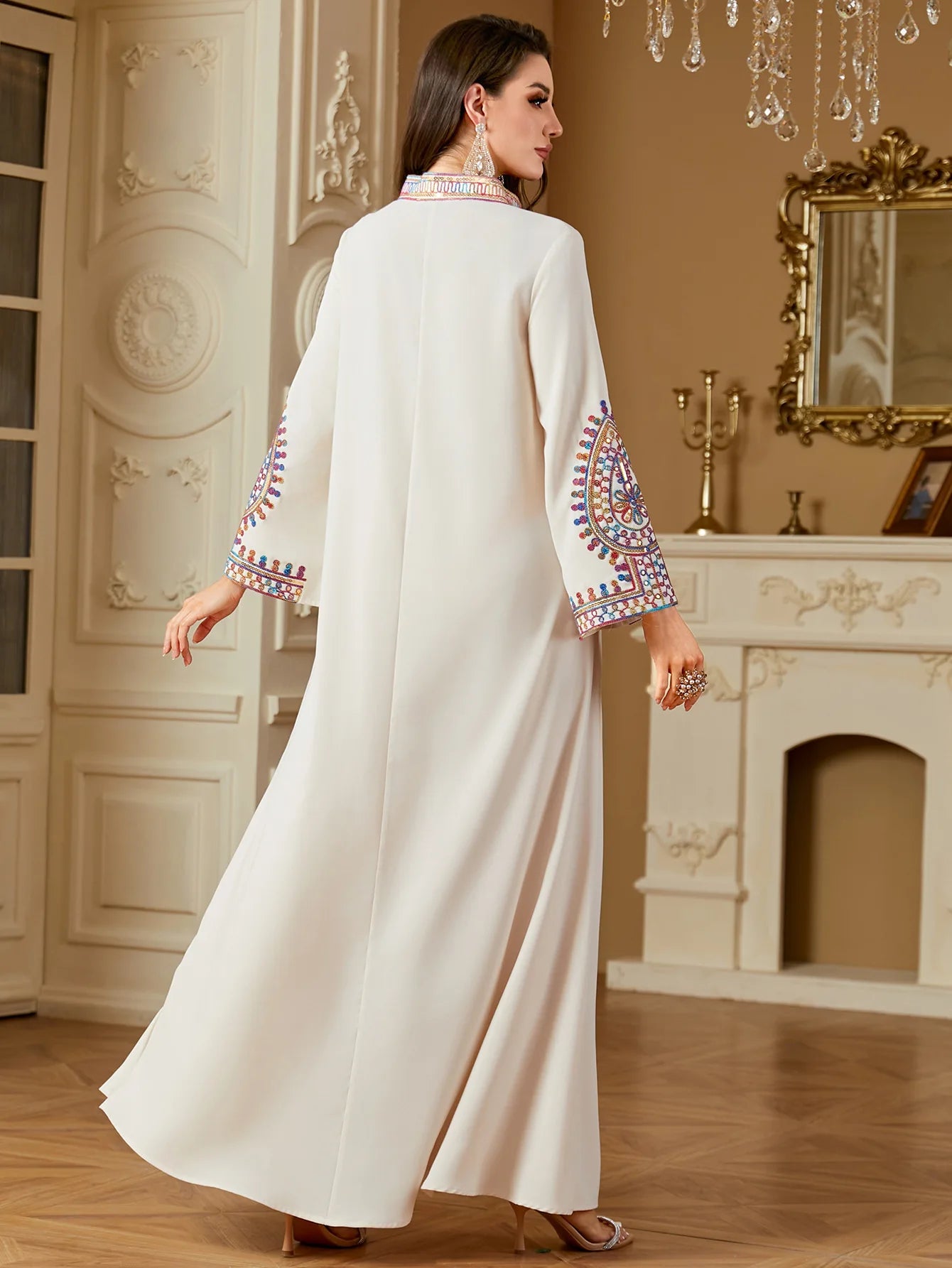 Luxuriöses muslimisches Stickerei-Kleid für Frauen | Elegante Party-Abaya und marokkanischer Kaftan