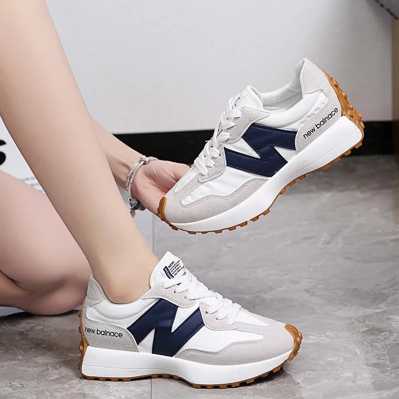 Damenmode Lässige weiße, vulkanisierte flache Sneaker – rutschfeste Gymnastik-Fitness-Atmungsaktive Mesh-Laufschuhe