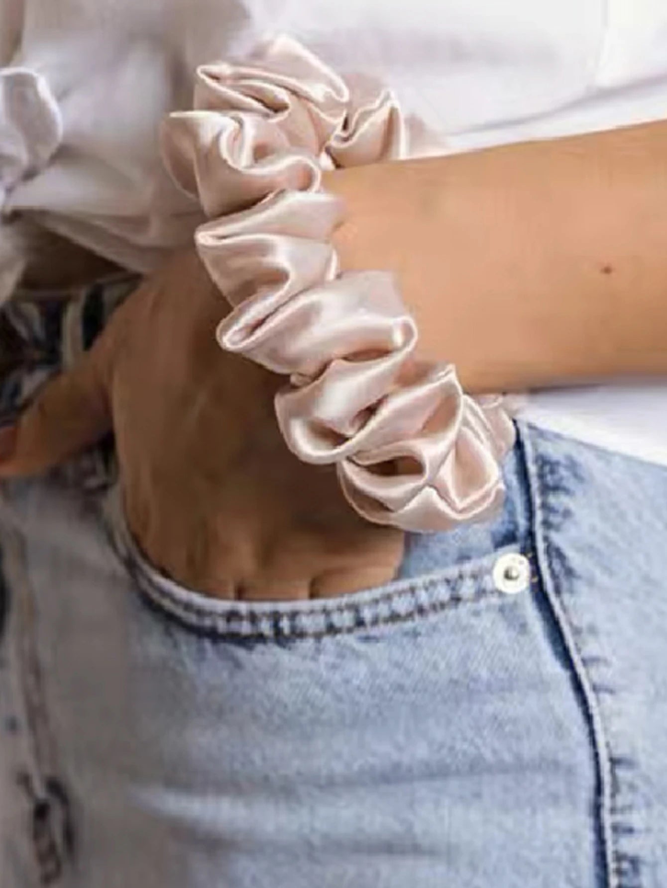 The "Silk-Glow" Duo: 2Pcs Pure 22 Momme Natural Silk Scrunchies