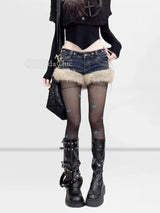 Gyaru Y2K Low-Rise Denim Shorts | Schmetterlingsnieten & ausgehöhlte Schnür-Jeans-Shorts