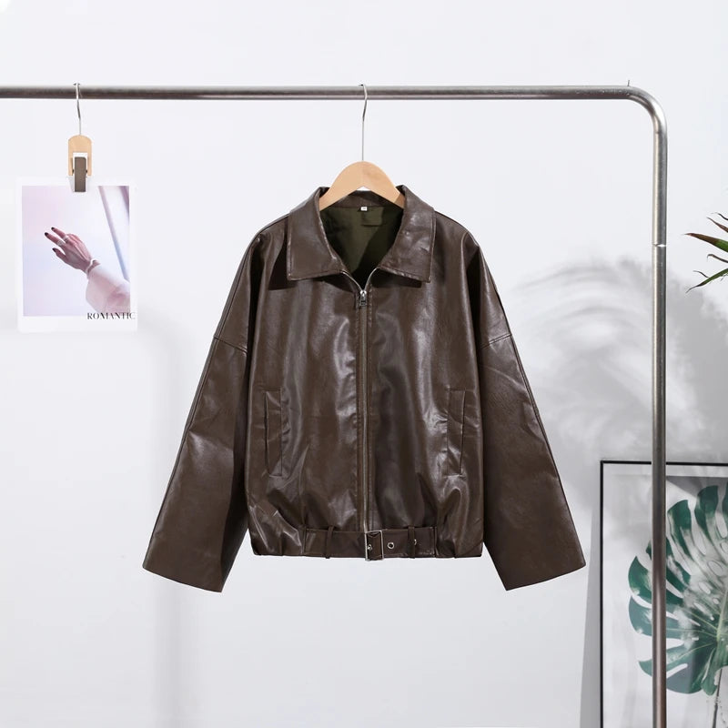 Damen-Schnürjacke aus Kunstleder – Locker sitzender Mantel mit Umlegekragen im Moto-Stil