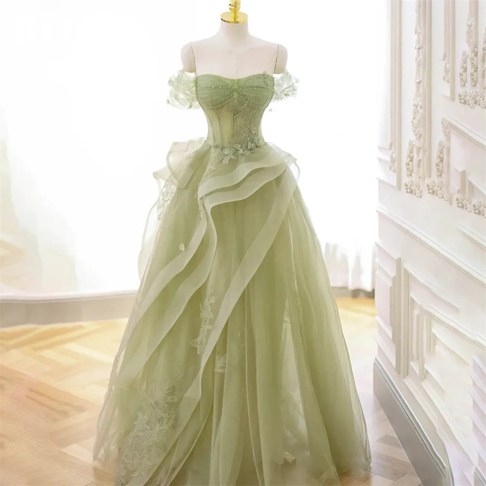 Herzausschnitt Tüll Abschlussballkleid | Mehrstufiges plissiertes Applikations-Celebrity-Kleid