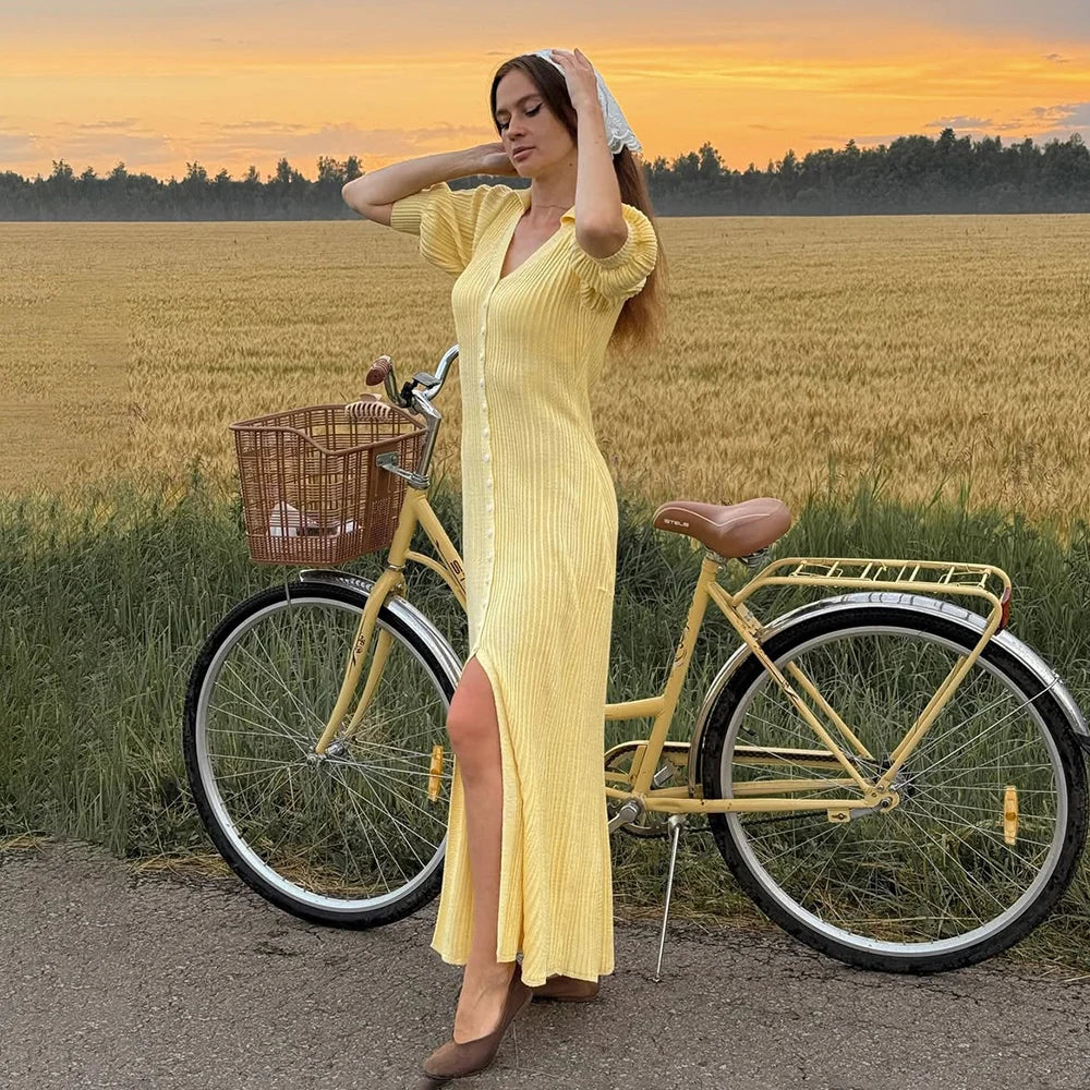 Damen Strickkleid mit Puffärmeln – Elegantes V-Ausschnitt Einreiher Midikleid