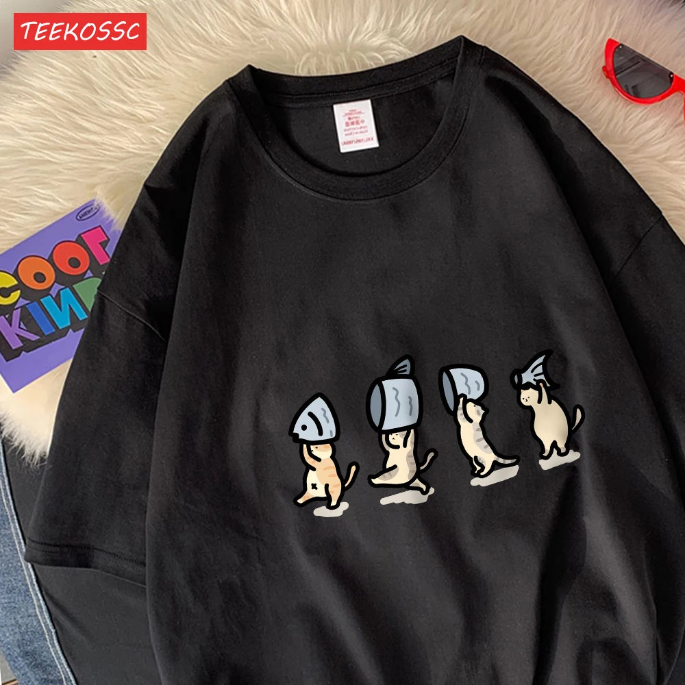 Cute Cats Holding Fish Cotton T-Shirt | Women's Funny Cartoon Graphic Tee