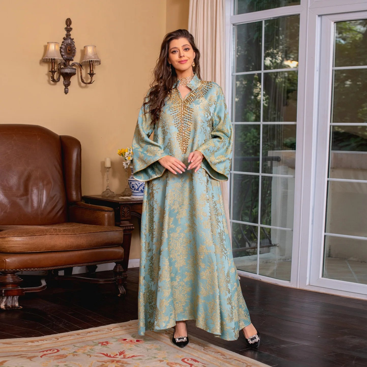 Perlenbesetzter muslimischer Abaya für Damen | Elegante Jalabiya mit Stehkragen und marokkanisches Partykleid