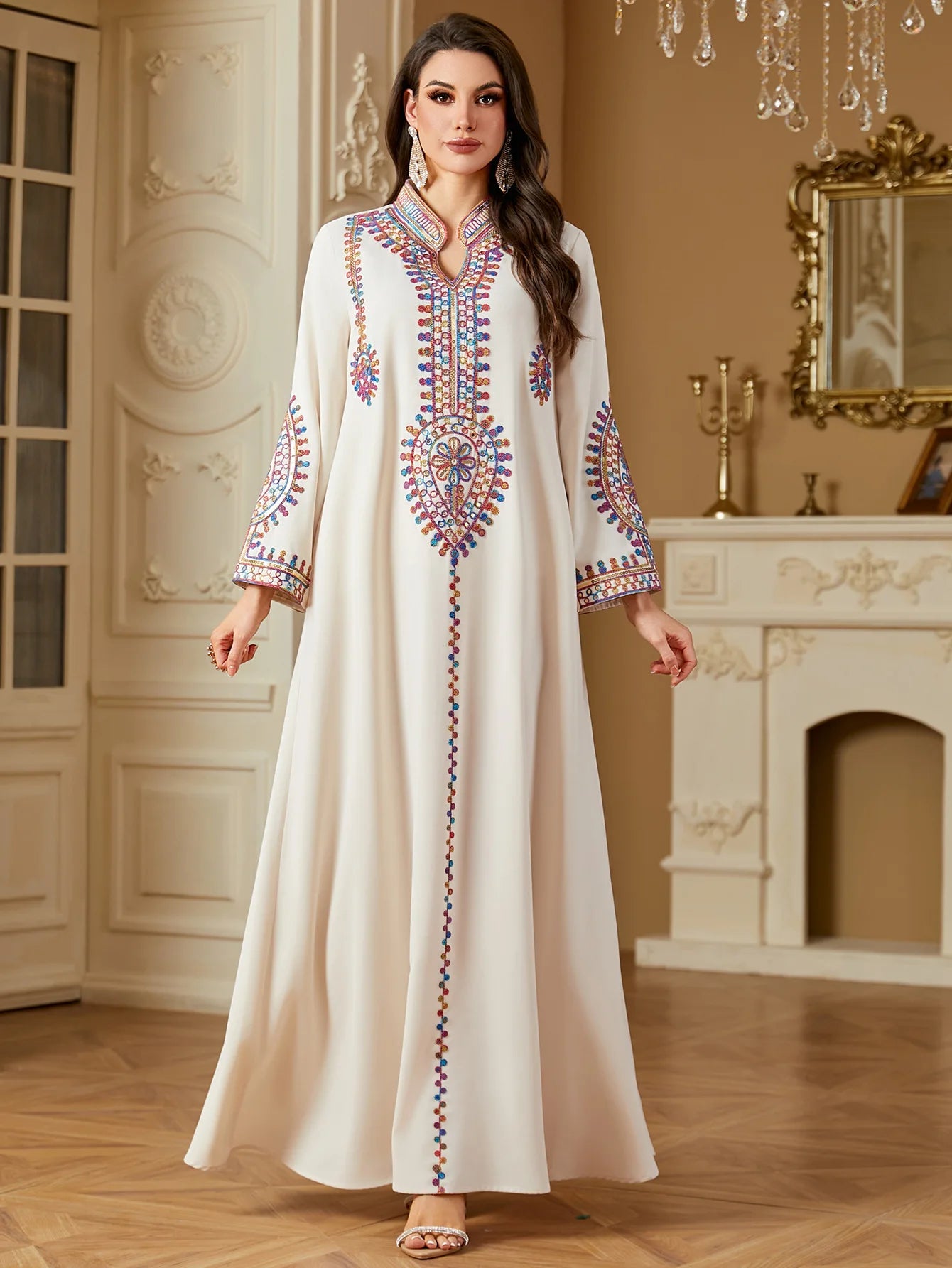 Luxuriöses muslimisches Stickerei-Kleid für Frauen | Elegante Party-Abaya und marokkanischer Kaftan