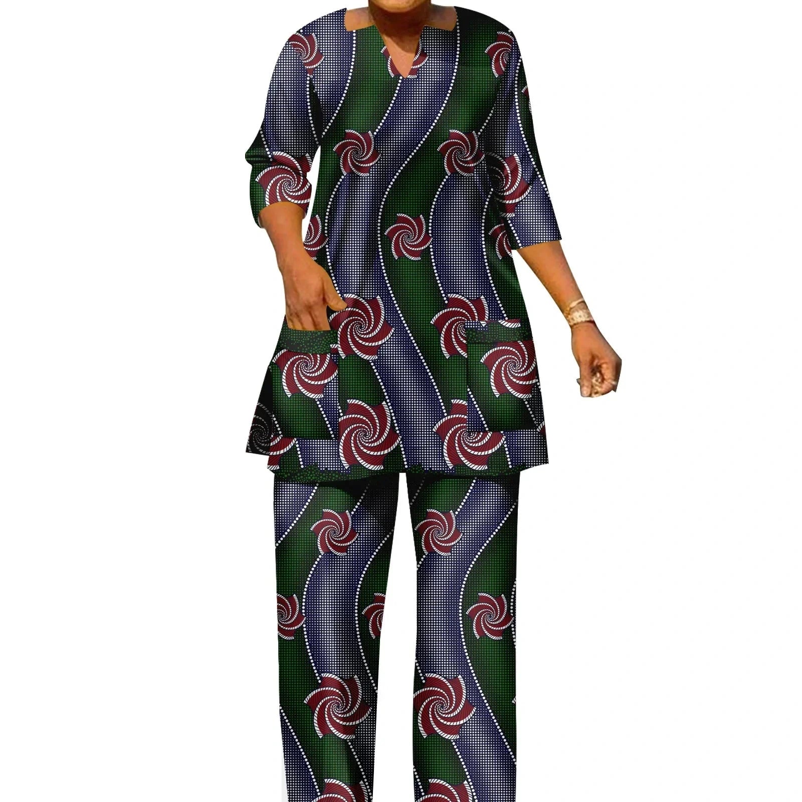 Das "Kente Luxe" Co-ord: Afrikanisch bedrucktes, lebhaftes V-Neck-Hemd & maßgeschneiderte Hose im Set