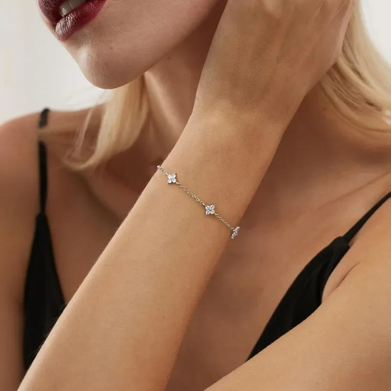925 Silver Plated Four-Leaf Flower Bracelet - Shiny CZ Zircon Floral Link Chain