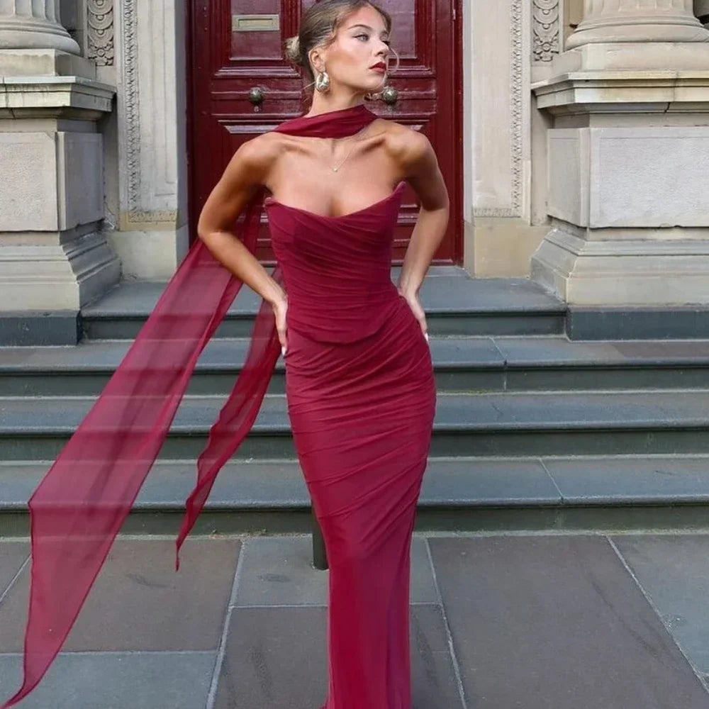 Elegantes zweiteiliges Damenkleidungsset – Trägerloses Bodycon Crop Top und Maxirock-Set