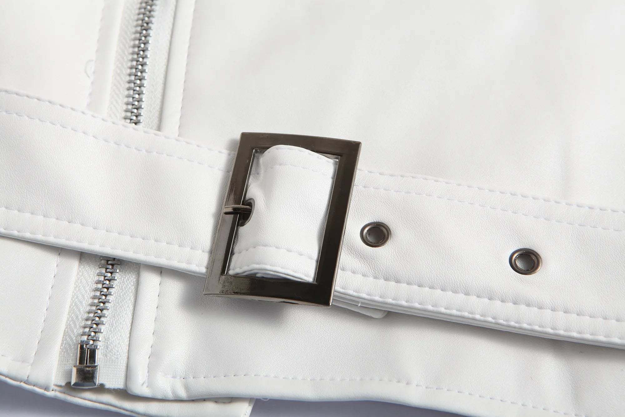 Men’s Slim Fit White Leather Jacket – Oblique Zipper Motorcycle Moto Biker Coat