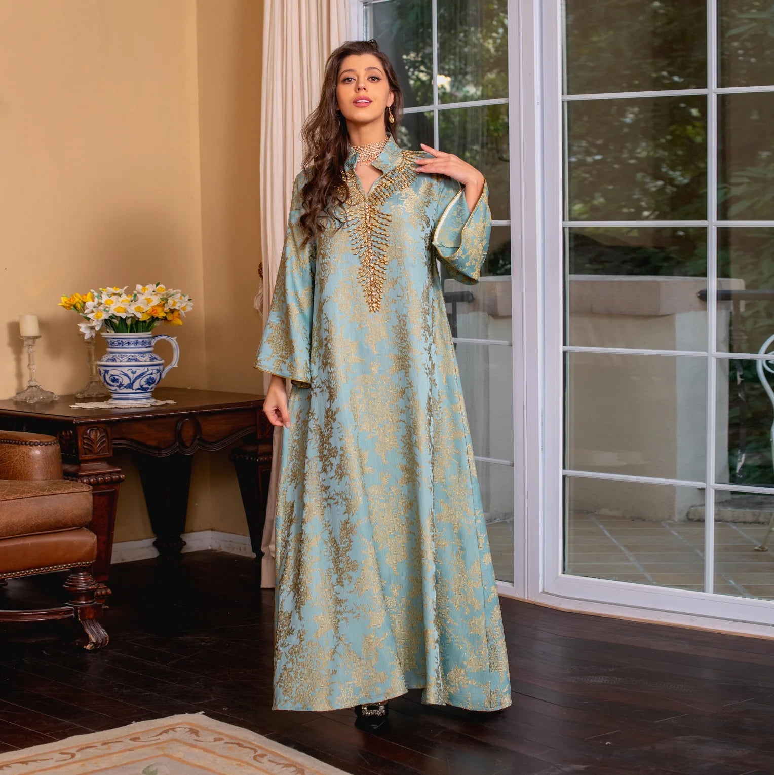 Perlenbesetzter muslimischer Abaya für Damen | Elegante Jalabiya mit Stehkragen und marokkanisches Partykleid