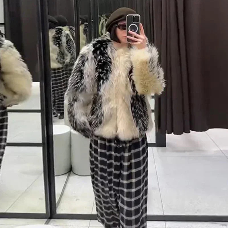 Stylish Contrast Faux Fur Women’s Coat | Elegant O-Neck Single-Breasted Jacket